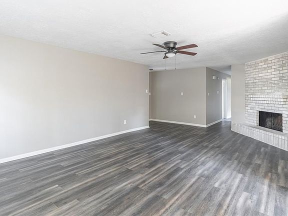 4th image of 12702 Saint Alban Ct