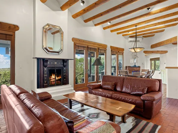 13 Sundance Dr, Santa Fe, NM 87506