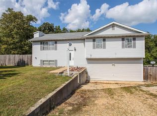 24320 Trolley Ln, Saint Robert, MO 65584