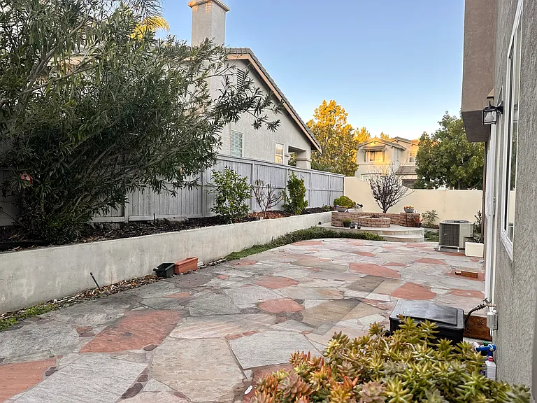 Bryce Canyon Ave — Photo 19