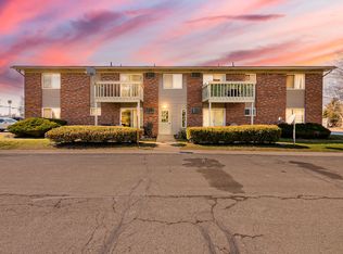 125 E Van Riper Rd, Fowlerville, MI 48836