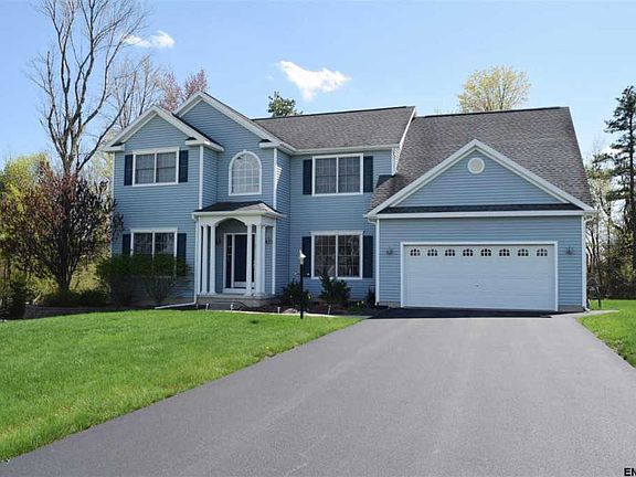 2nd image of 41 Crimson Cir