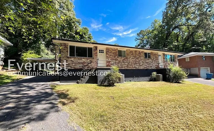 167 W Ridgewood Ave