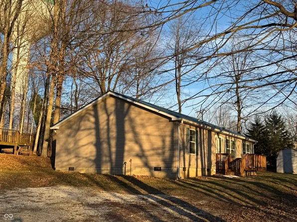 211 E 7th St, Veedersburg, IN 47987