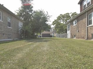 9328 S Rhodes Ave, Chicago, IL 60619