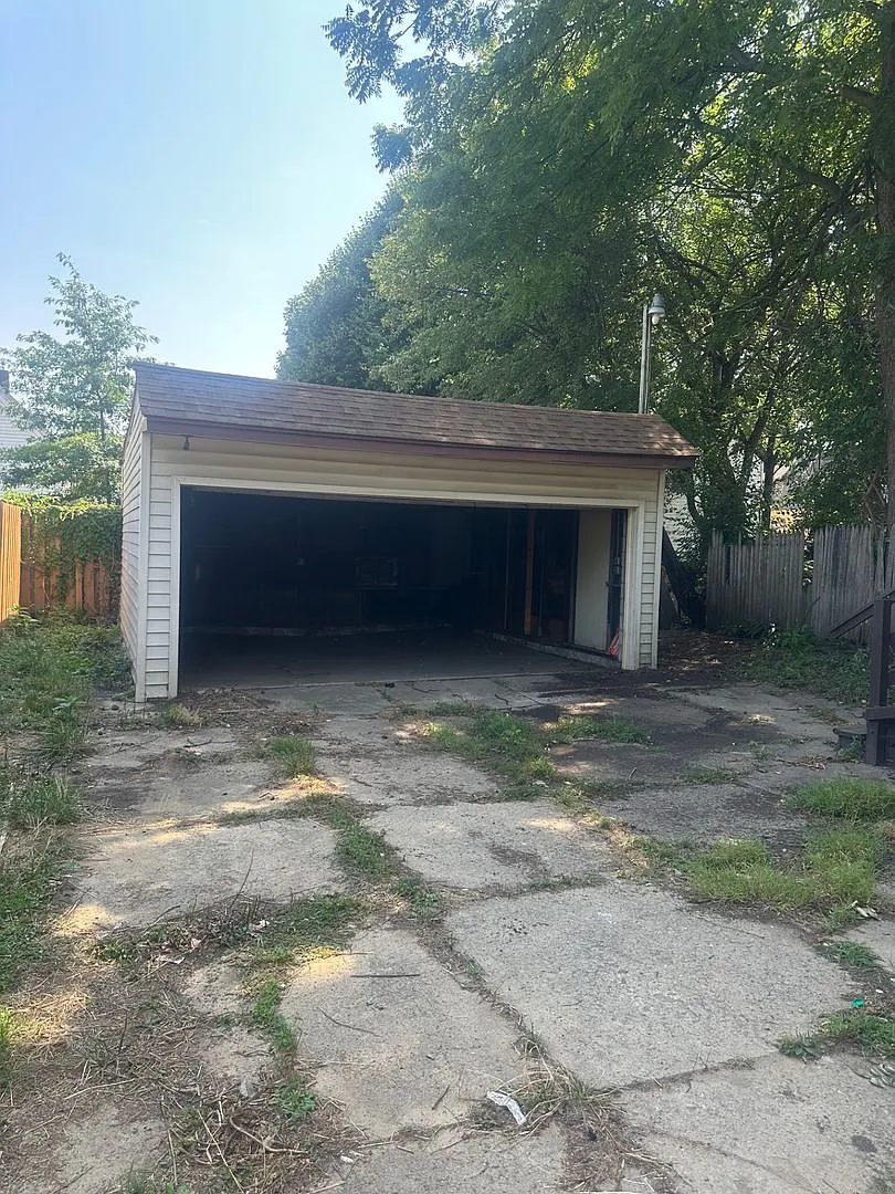 6604 Bonna Ave — Photo 3