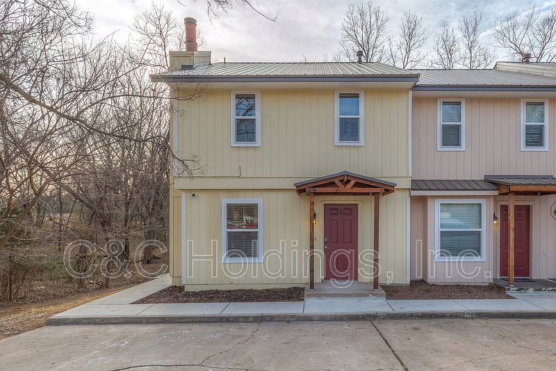 1st image of 644A Earthside Dr