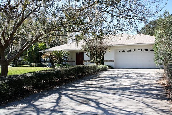 1st image of 18102 Woodcreek Pl