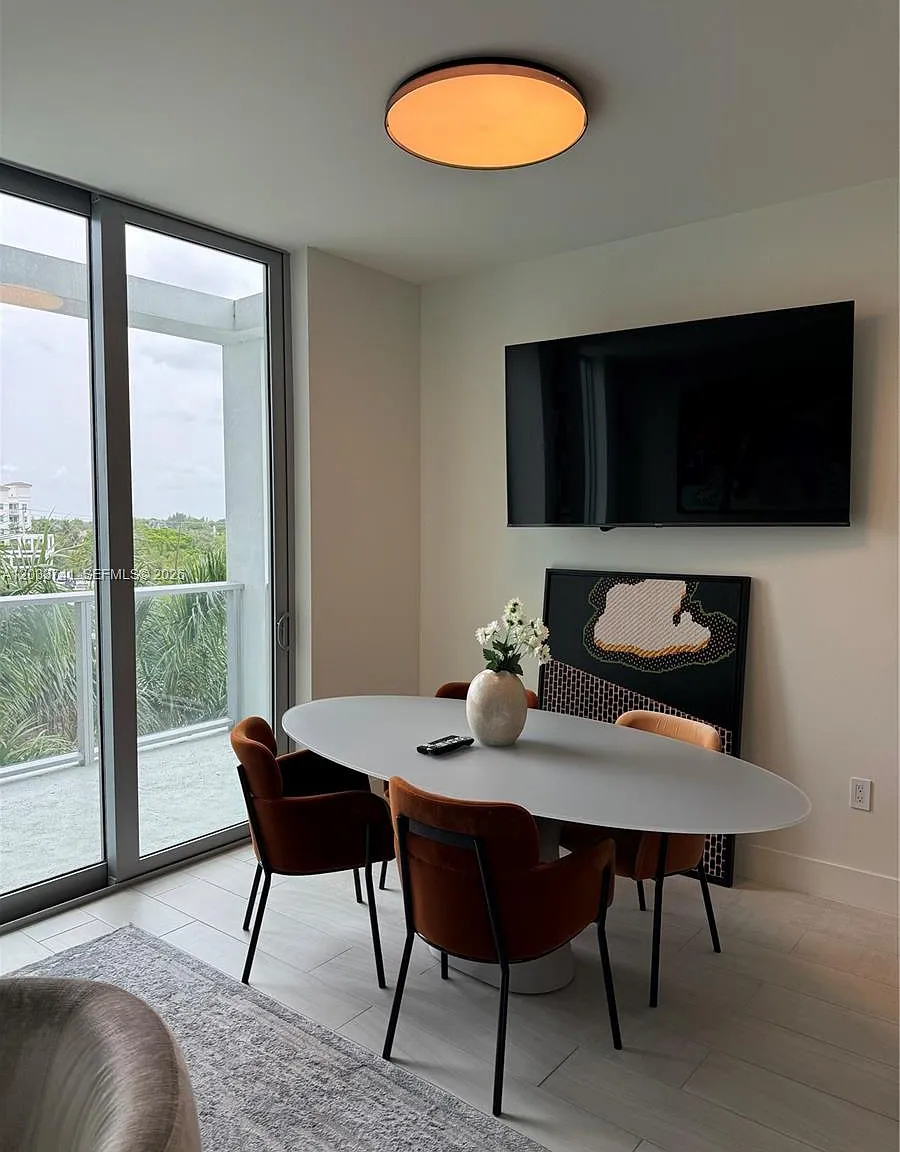 Metropica North Tower One — Photo 3