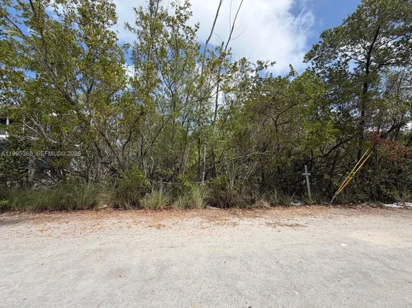 1510 Shaw Dr, Key Largo, FL 33037