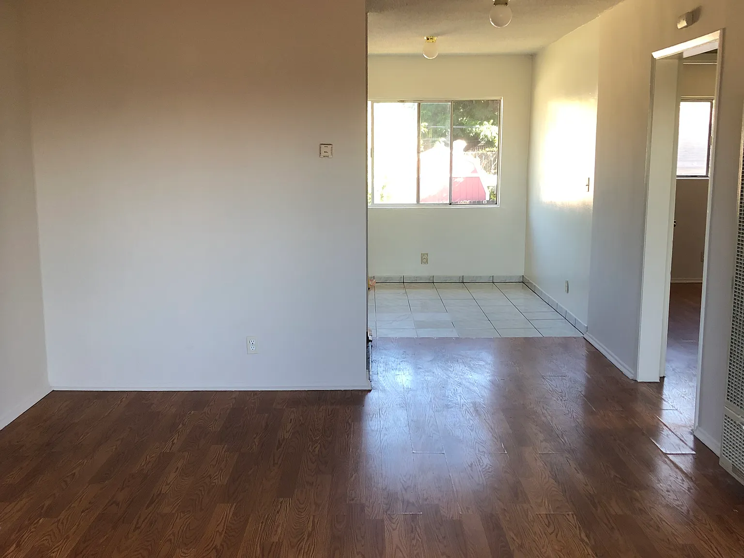 2218 N Lincoln Park Ave — Photo 3
