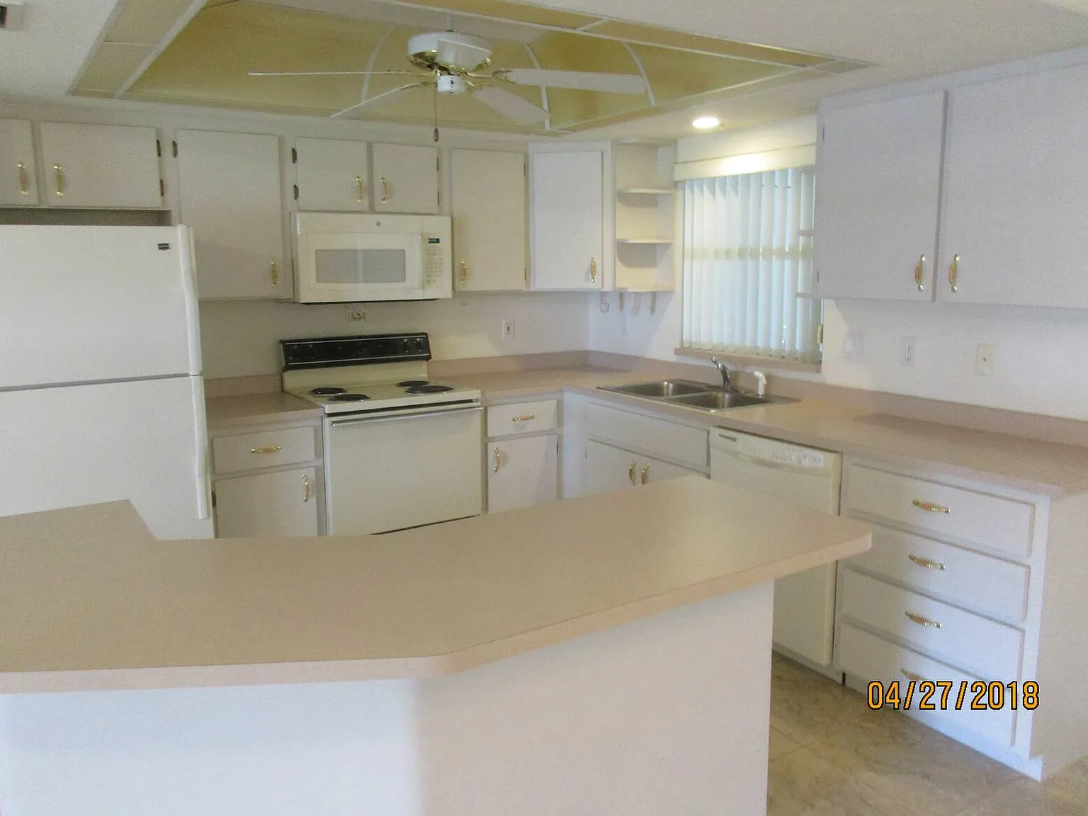 2 bed, 2.0 bath, 1445 sqft, $1,475 — Photo 4
