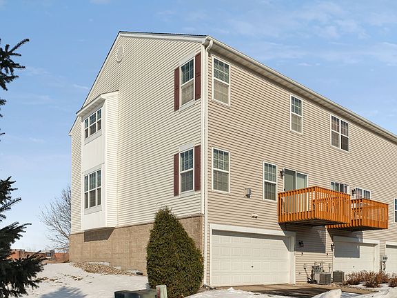 5th image of 7800 Old Carriage Ct
