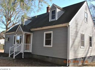 4233 Hollywood Dr, North Chesterfield, VA 23234