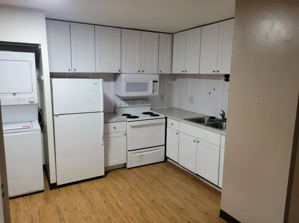 155 3rd St APT 2, Wadsworth, OH 44281