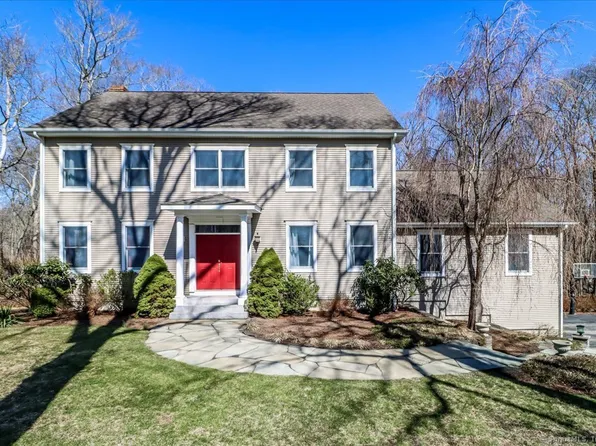 11 Carol Drive, Essex, CT 06442