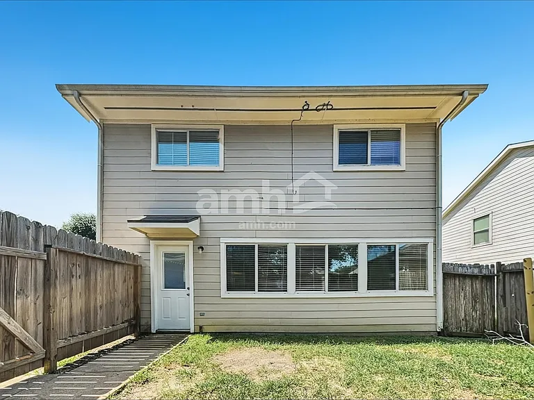 19934 Crested Hill Ln — Photo 17