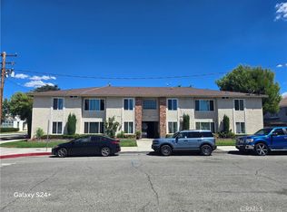 24522 Chestnut St, Newhall, CA 91321