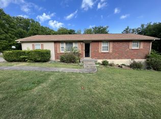 136 Woody Thomas Dr, La Vergne, TN 37086