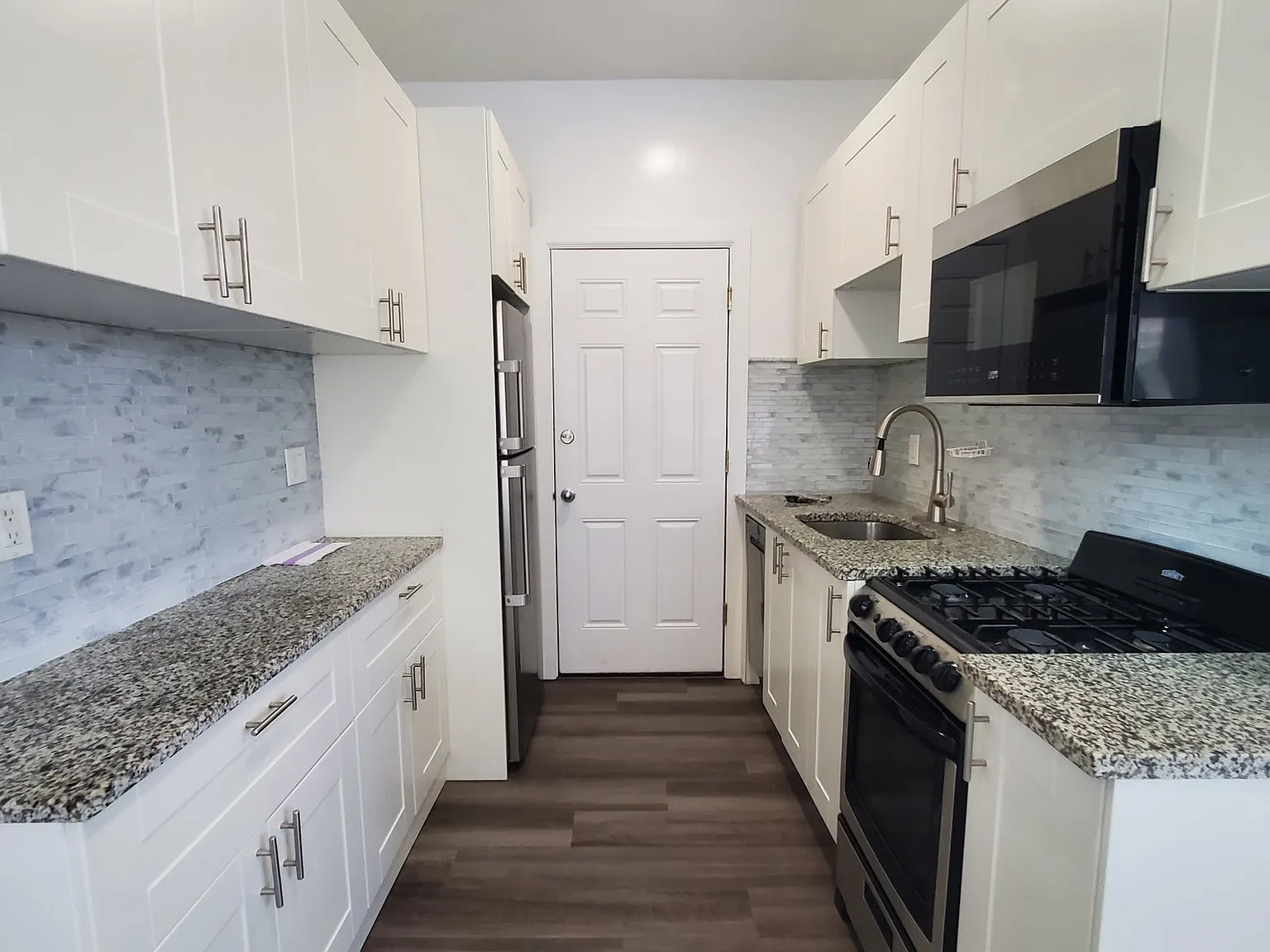Studio, 1.0 bath, 475 sqft, $1,850 — Photo 1