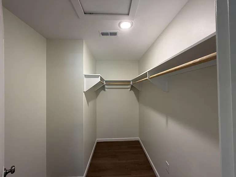 204 Peter Ave — Photo 10