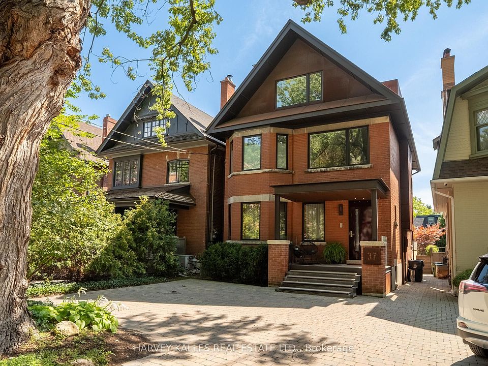 1st image of 37 Woodlawn Ave E