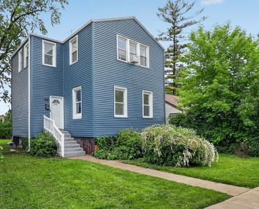 1112 Hartrey Ave, Evanston, IL, 60202