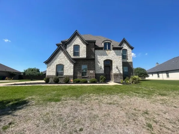 321 Equestrian Dr, Waxahachie, TX 75165