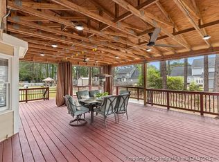 1939 Fairforest Dr, Fayetteville, NC 28304