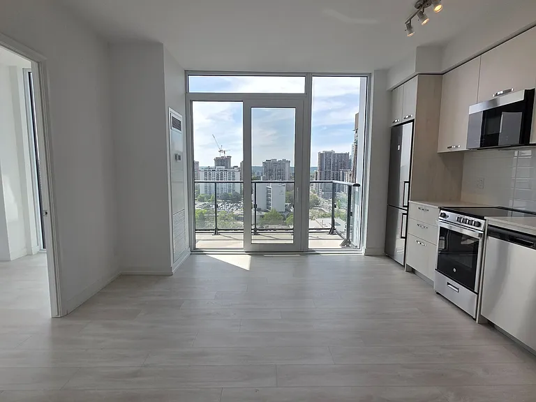 75 James St S #1710 — Photo 6