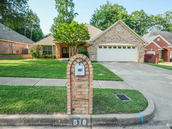 618 Whiteoak Ln, Tyler, TX 75703