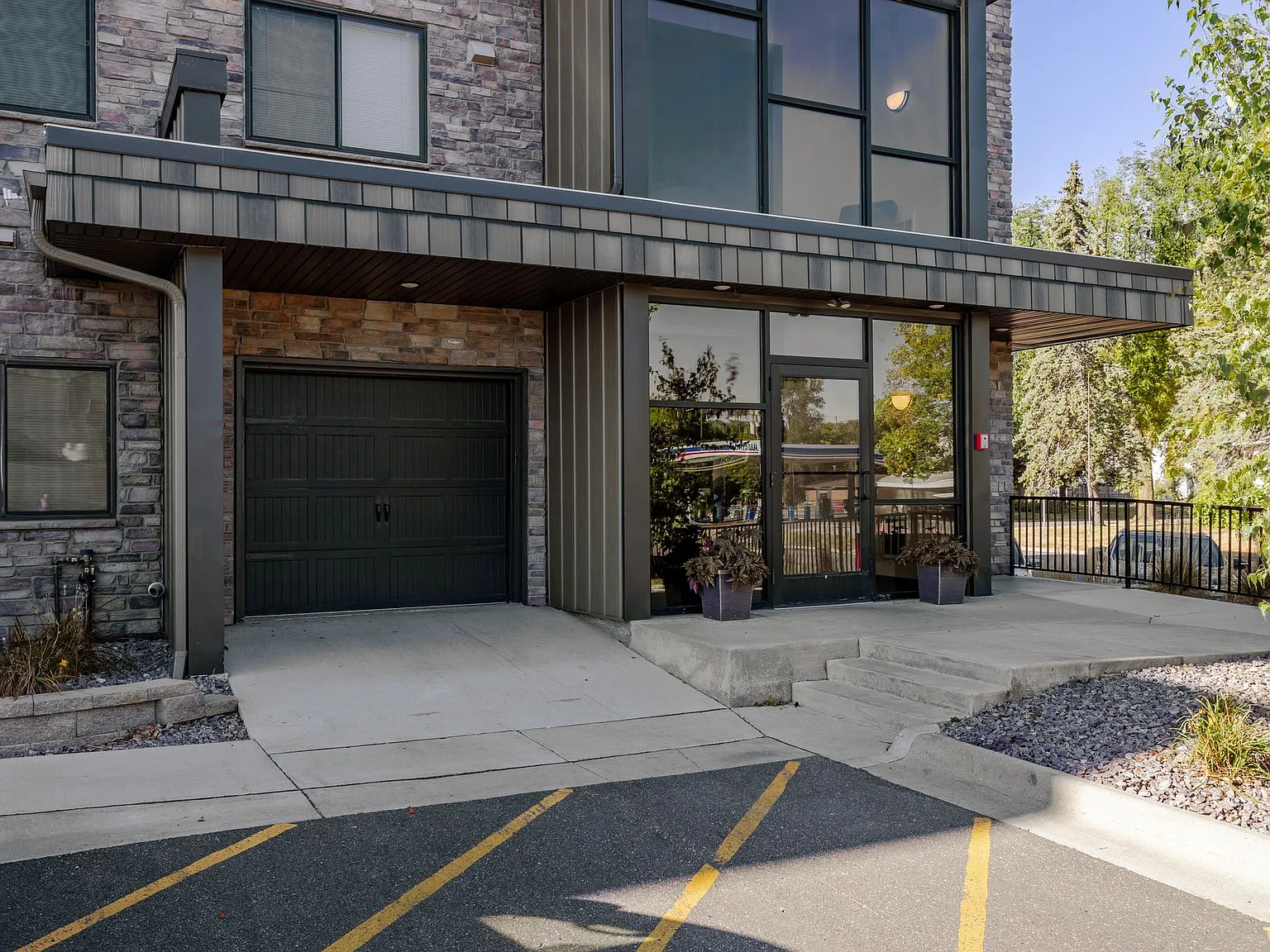 Rivertown Residential Suites — Photo 2