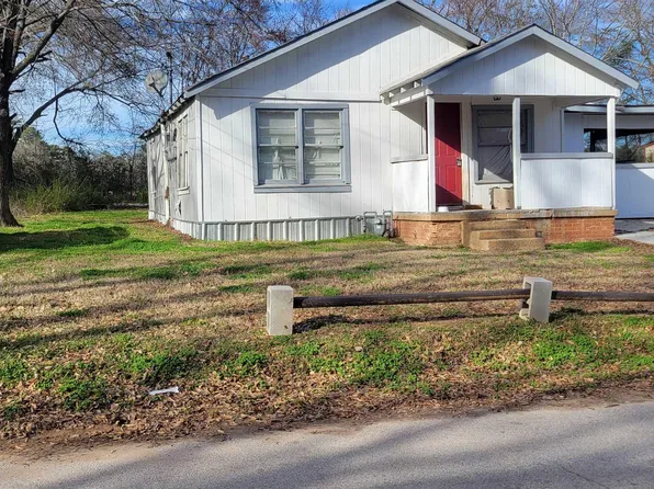 705 Wilson St, Henderson, TX 75652