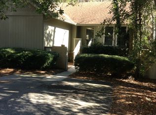2 Lake Village Ln, Isle Of Palms, SC 29451