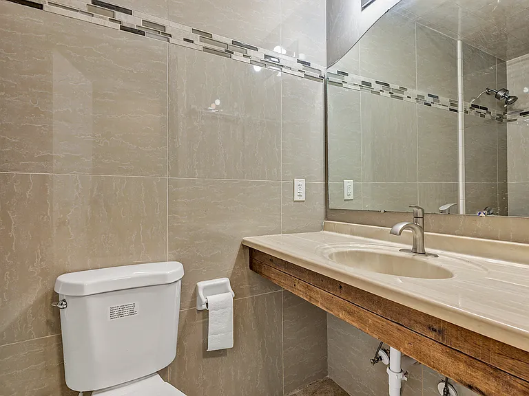 2474 Rouse Rd — Photo 16