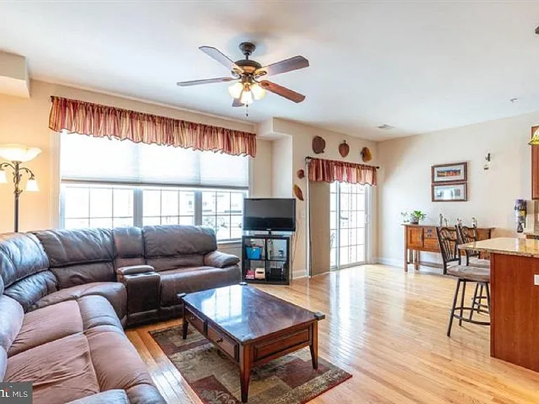 128 Justin Dr — Photo 11
