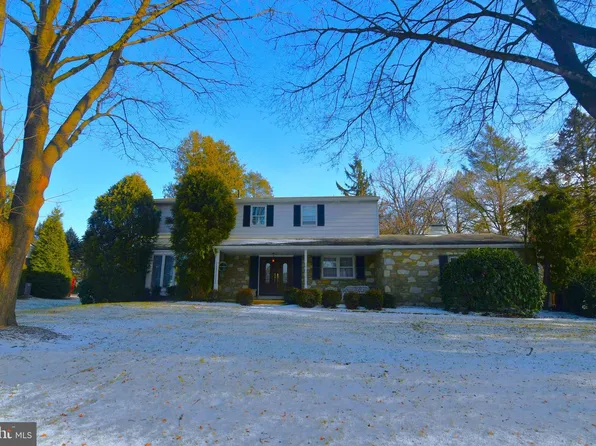 3875 Warfield Dr, Huntingdon Valley, PA 19006