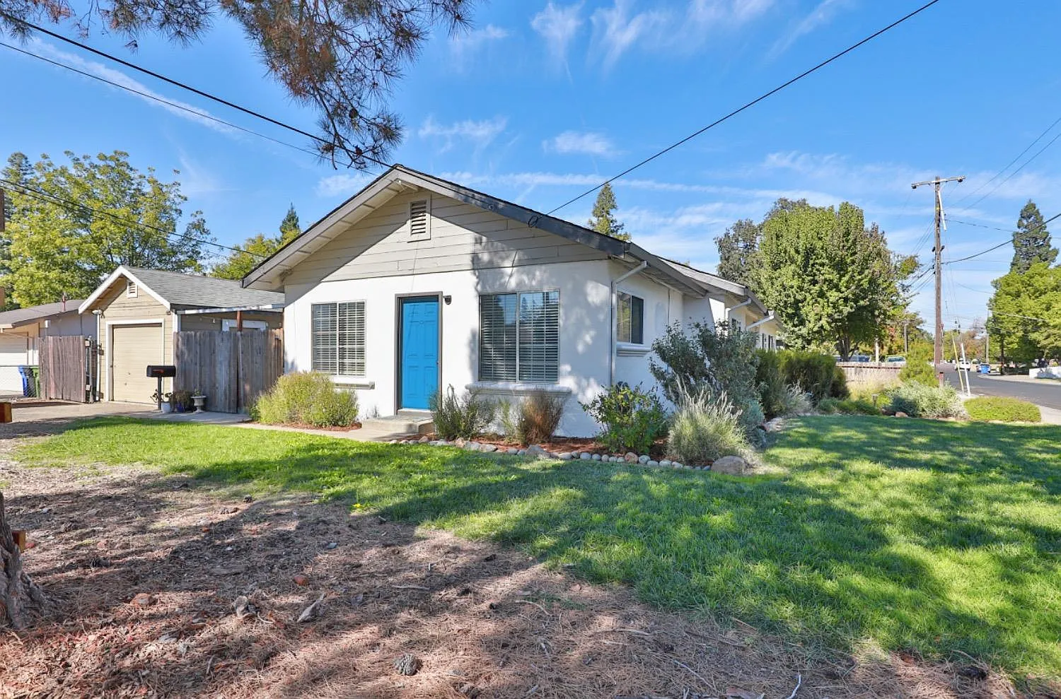 2 bed, $2,450 — Photo 1