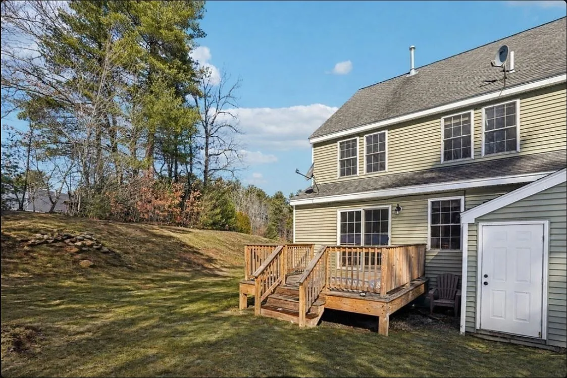 2 bed, 2.5 bath, 1619 sqft, $3,250 — Photo 3