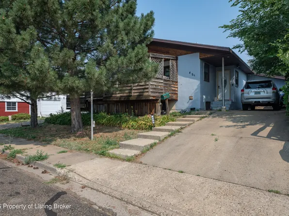 420 7th St W, Dickinson, ND 58601