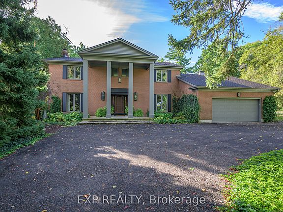 2nd image of 526 Talbot Rd