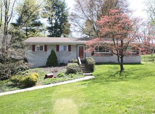 986 Cardinal Rd, Lancaster, PA 17601