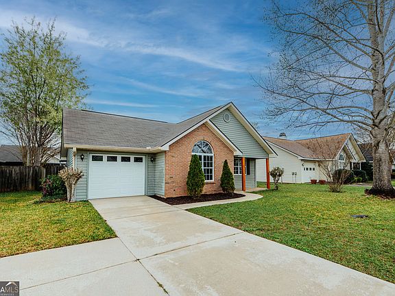 2nd image of 105 Eagles Rdg