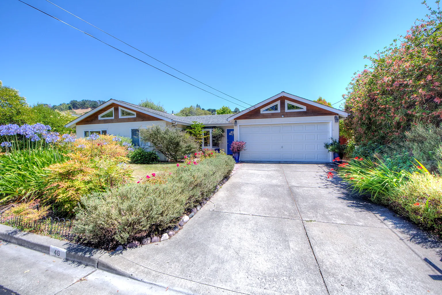 46 Mercury Ave photo 1