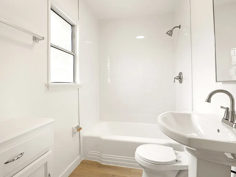 10820-10822 Bloomfield St #2 — Photo 12