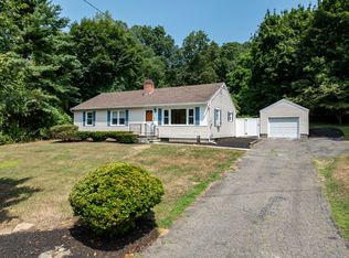 38 Wyant Rd, Oxford, CT 06478