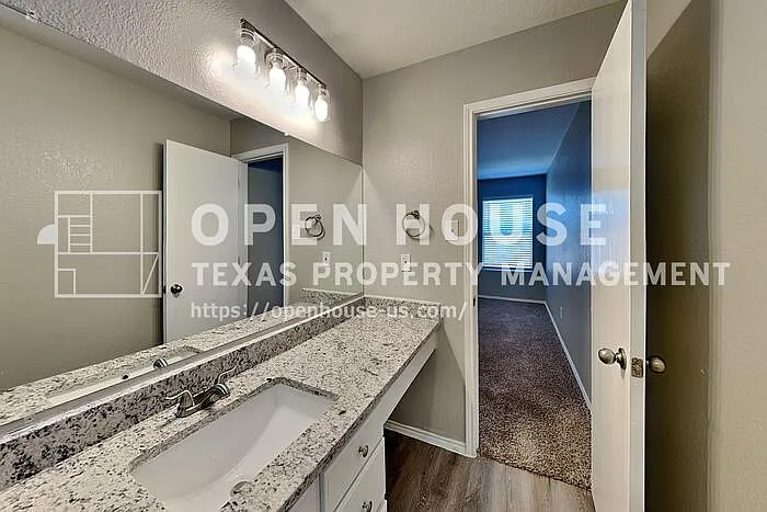 8657 Hawkview Dr — Photo 9