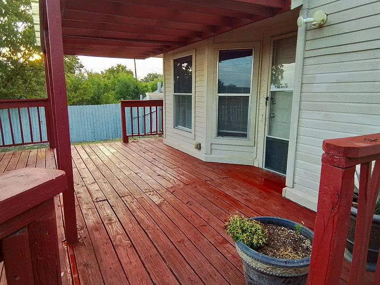 410 Saddle Dr — Photo 31