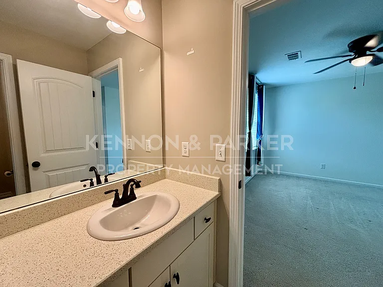 4526 Mountain Ivy Dr — Photo 22