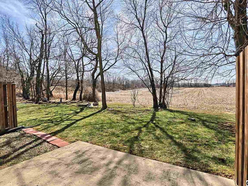 2nd image of 348 Stonehedge Ln